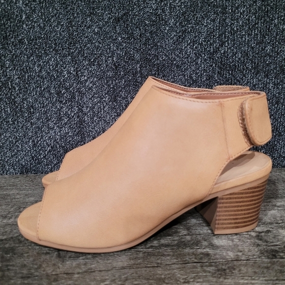 Cityclassified Hayden Open Toe Booties size 6.5 - Picture 1 of 11